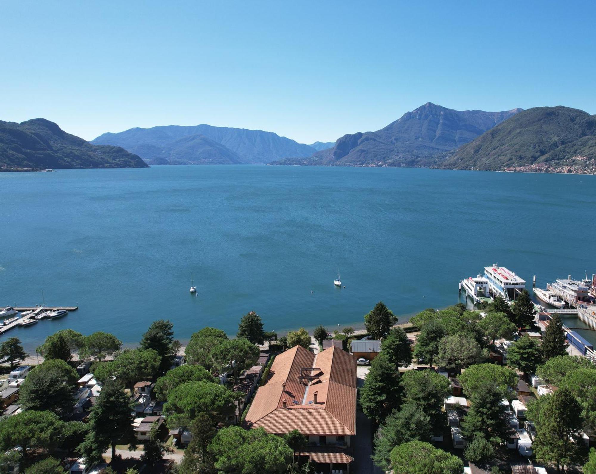 Parque de Campismo Bungalow Lake View *